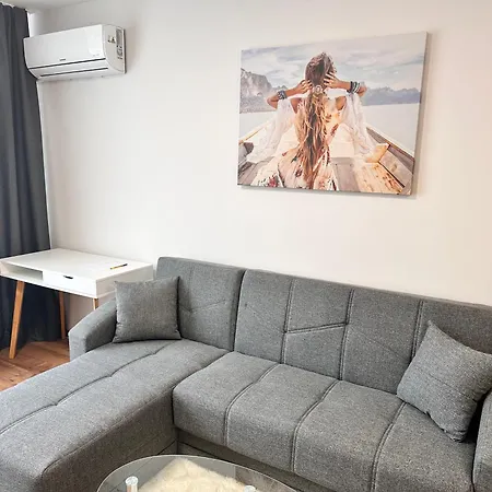Apartman New Modern & Cozy With Free Private Parking And Ev Charging Station *