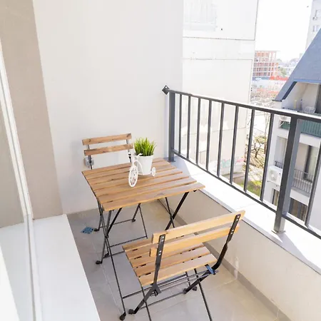 New Modern & Cozy With Free Private Parking And Ev Charging Station * Várna