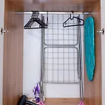 Apartament New Modern & Cozy With Free Private Parking And Ev Charging Station Warna