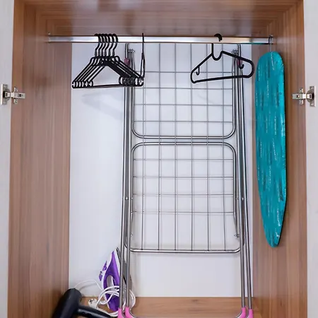 アパート New Modern & Cozy With Free Private Parking And Ev Charging Station ヴァルナ