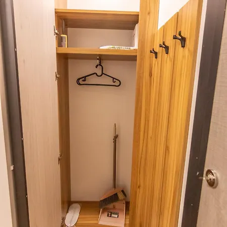 New Modern & Cozy With Free Private Parking And Ev Charging Station * Варна