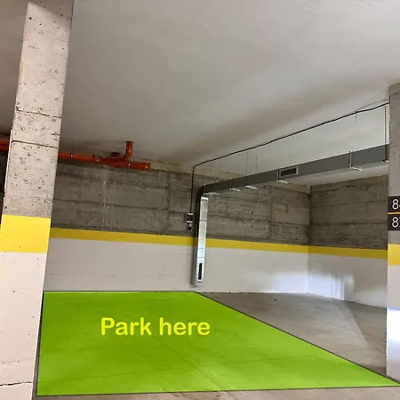 Apartamento New Modern & Cozy With Free Private Parking And Ev Charging Station *